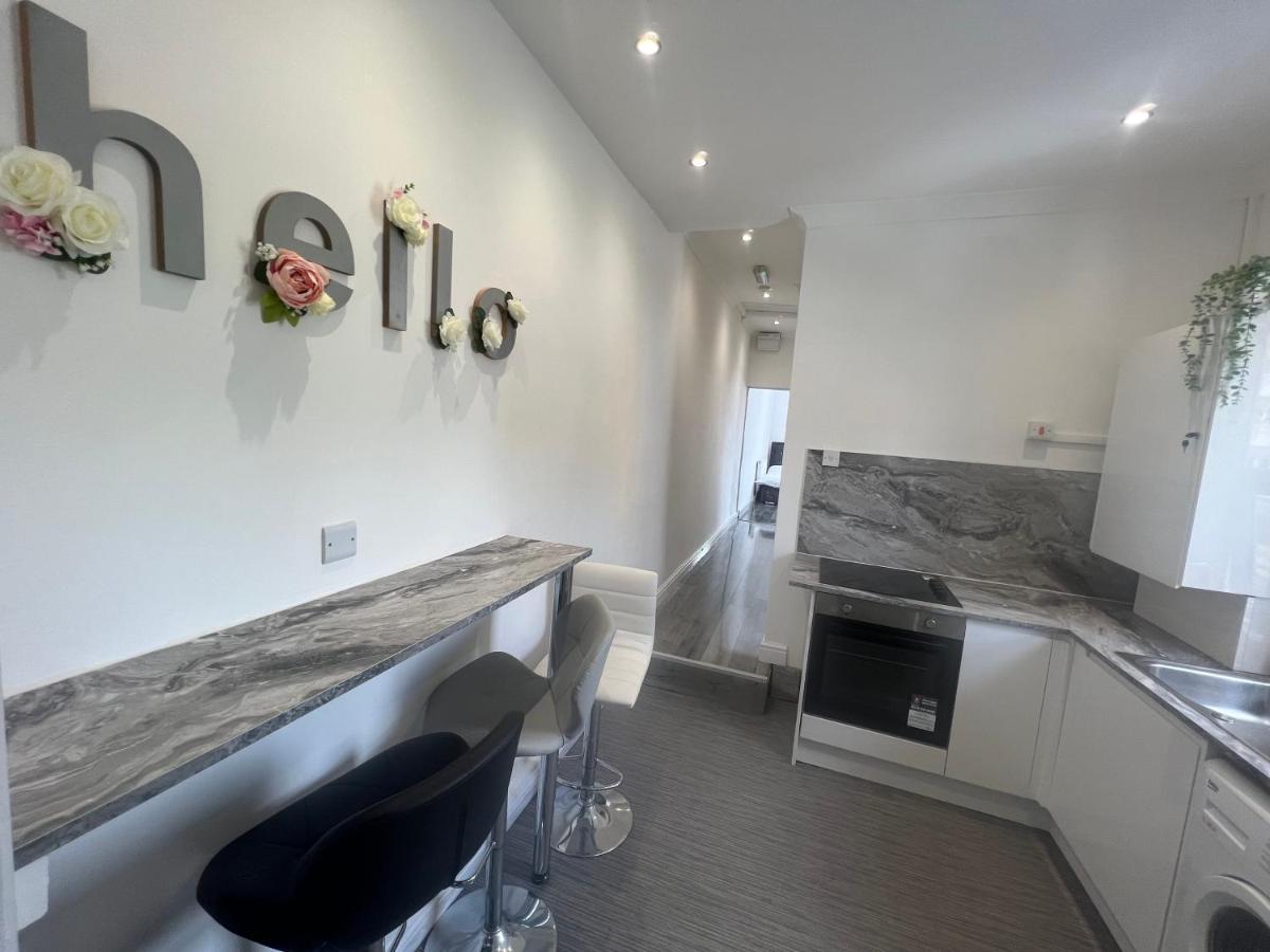 Zams Rooms Stoke-on-Trent Extérieur photo